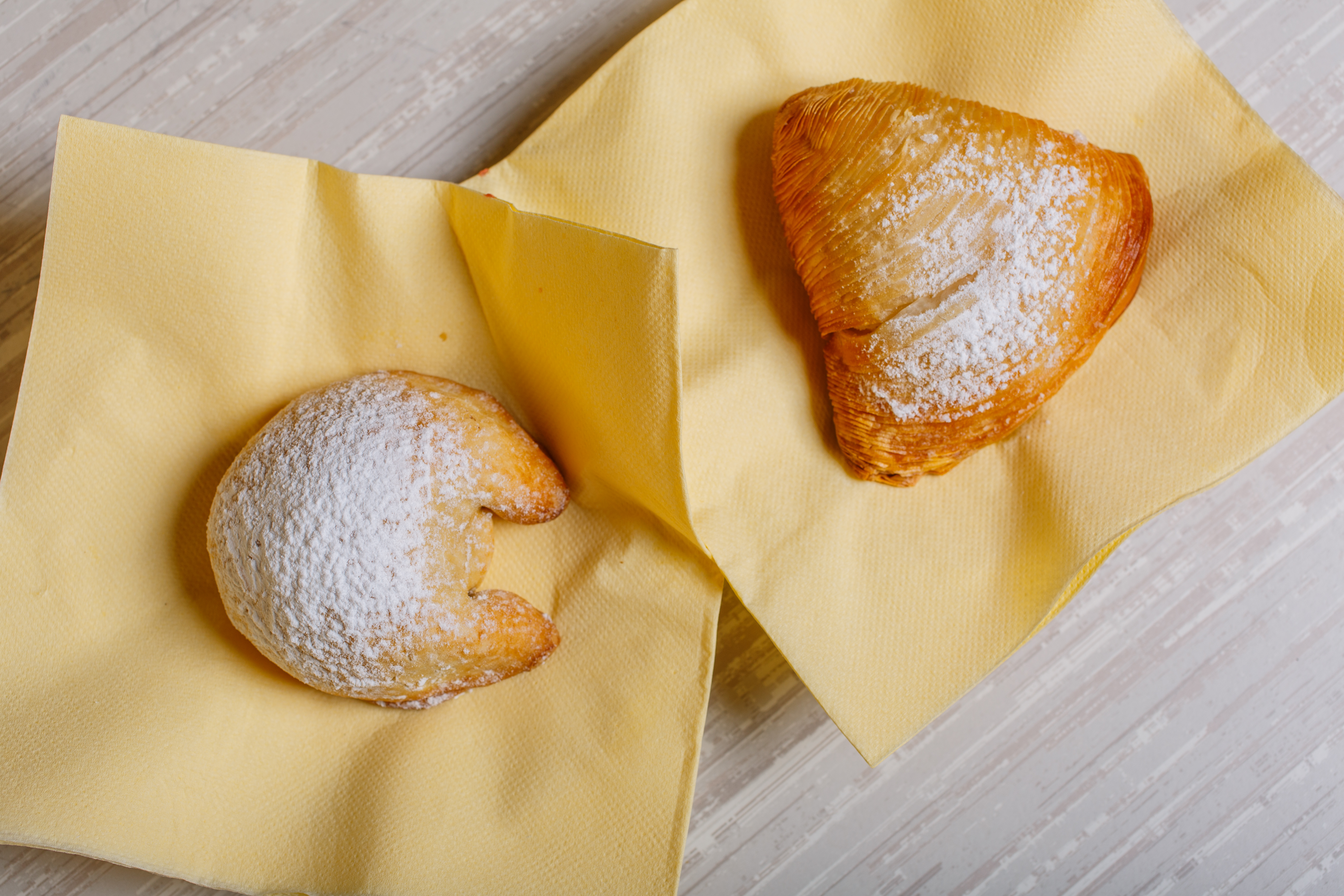 Sfogliatella riccia e frolla
